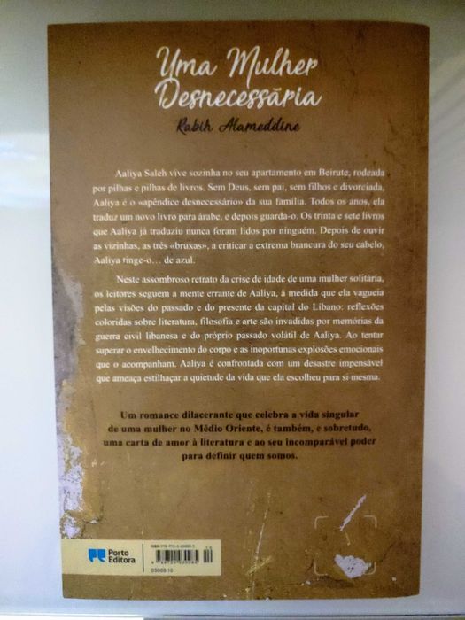 Uma Mulher Desnecessária