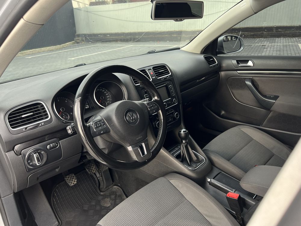 Volkswagen Golf 6 2011р 1.6 TDI