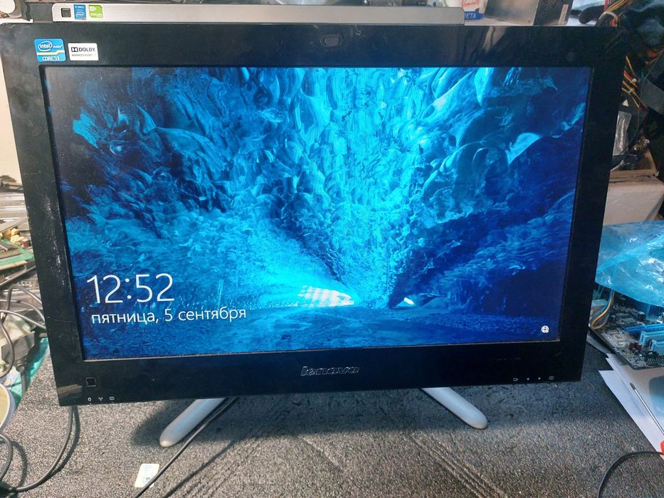 ПК моноблок Lenovo IdeaCentre C340(Intel Core i3)чорний+клавіатура+миш