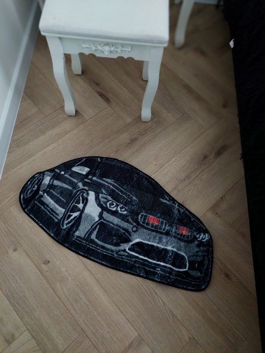 Dywan bmw 40x76 nowy