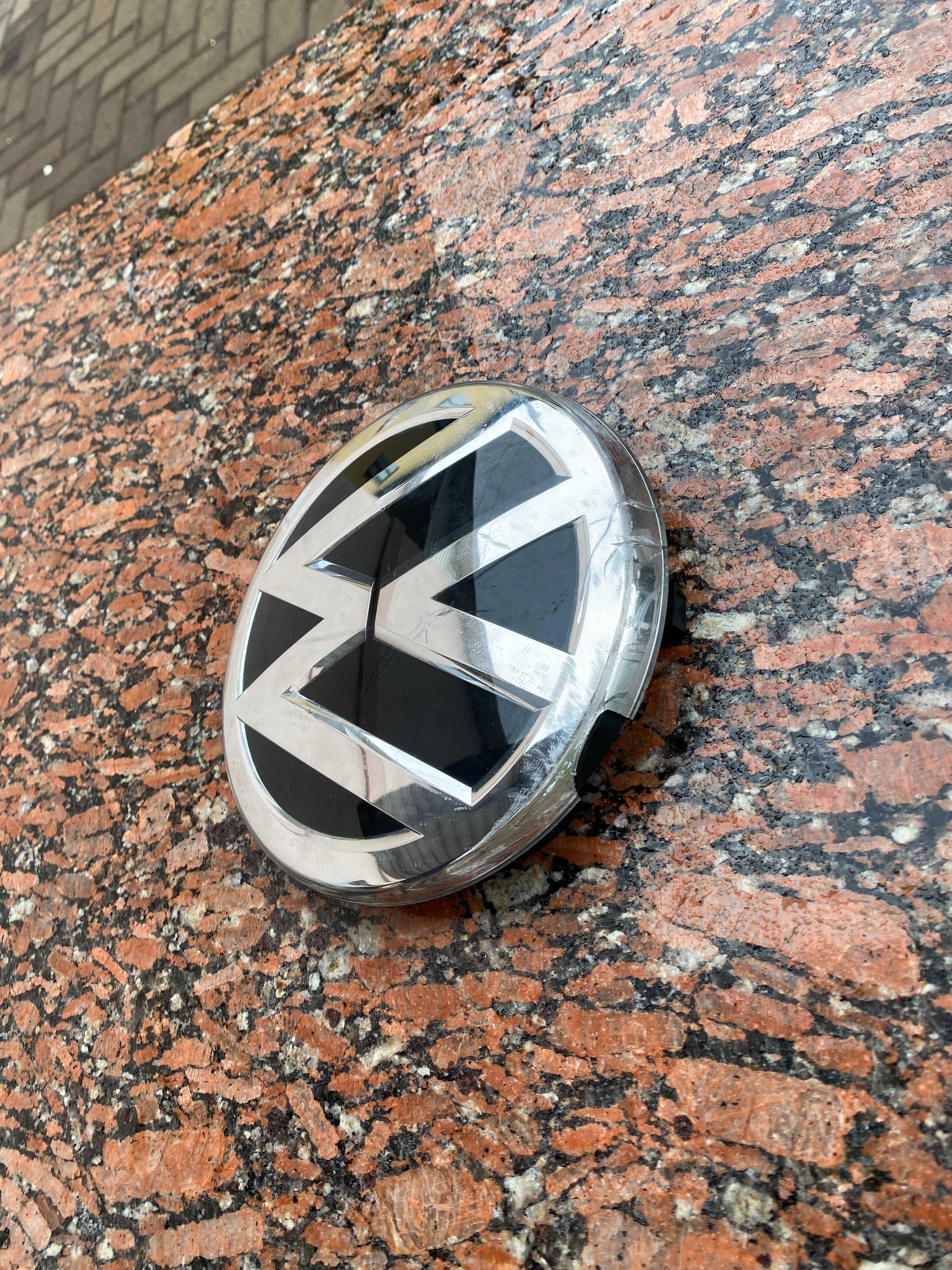 VW Tiguan USA емблема значок під радар 5NA 853 601