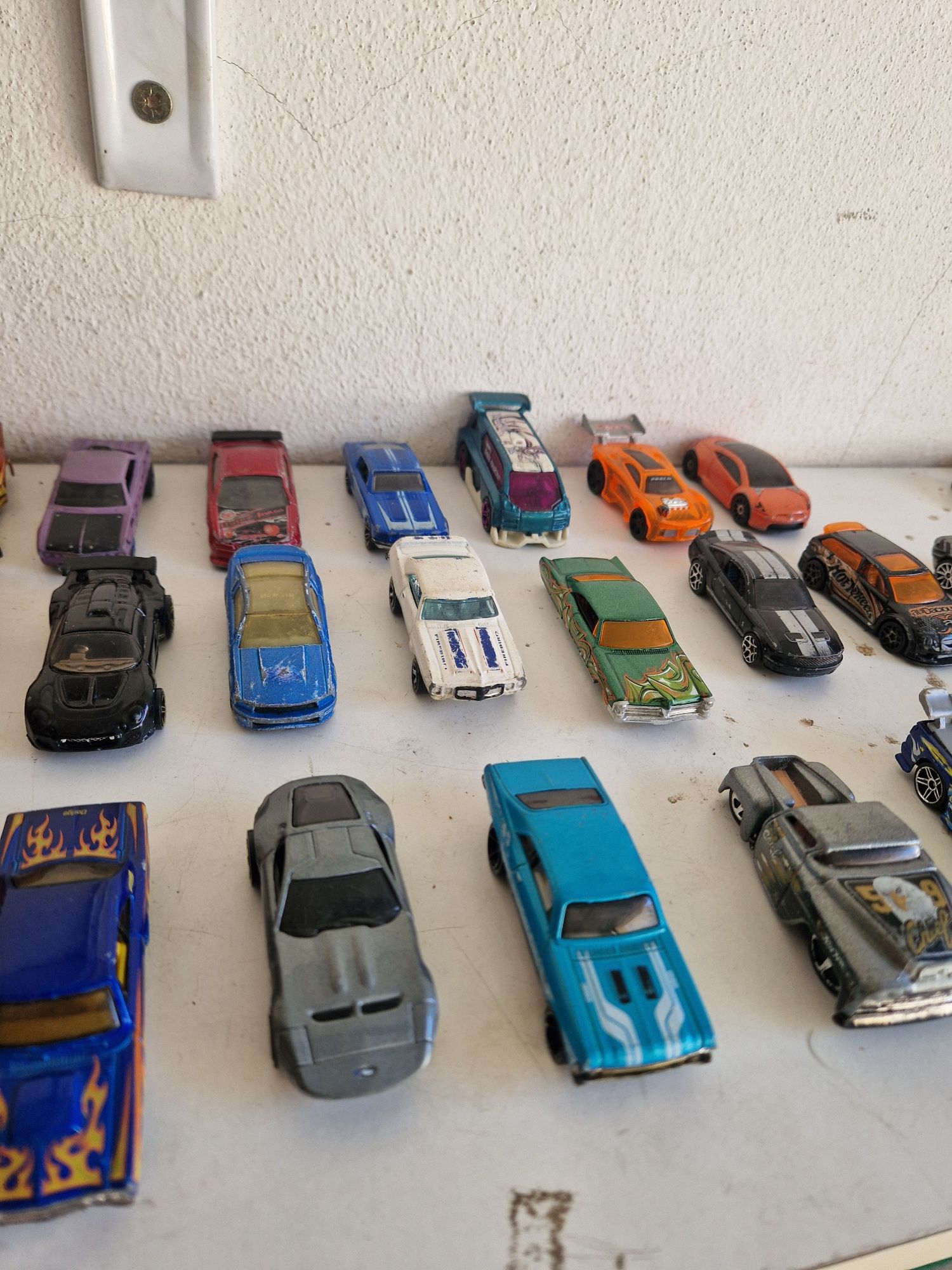 Hot wheels antigos desde 1979 ate 2011