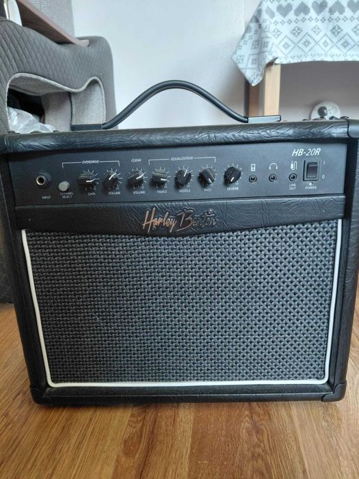 Gitara elektryczna Squier Sonic Strat + wzmacniacz
