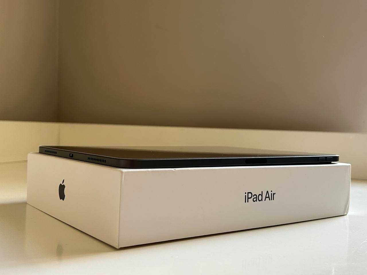 Планшет Apple iPad Air, 64GB, Wi-Fi, Space Gray (2022) з гарантією