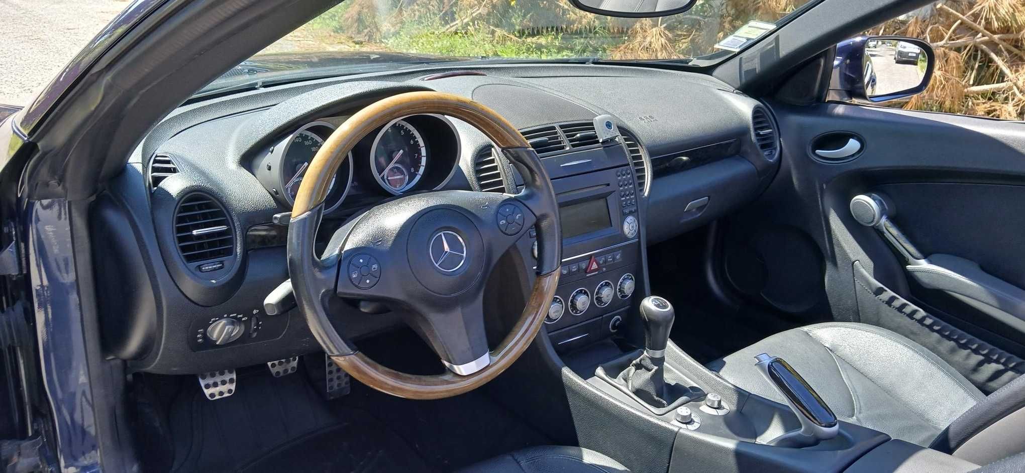 Mercedes SLK 200 - Estado Impecável