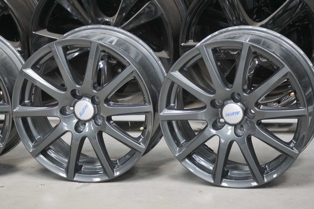 Alufelgi Alutec Germany 5x112 7Jx17 et47 cb66 pierscienie 57,1 grafit