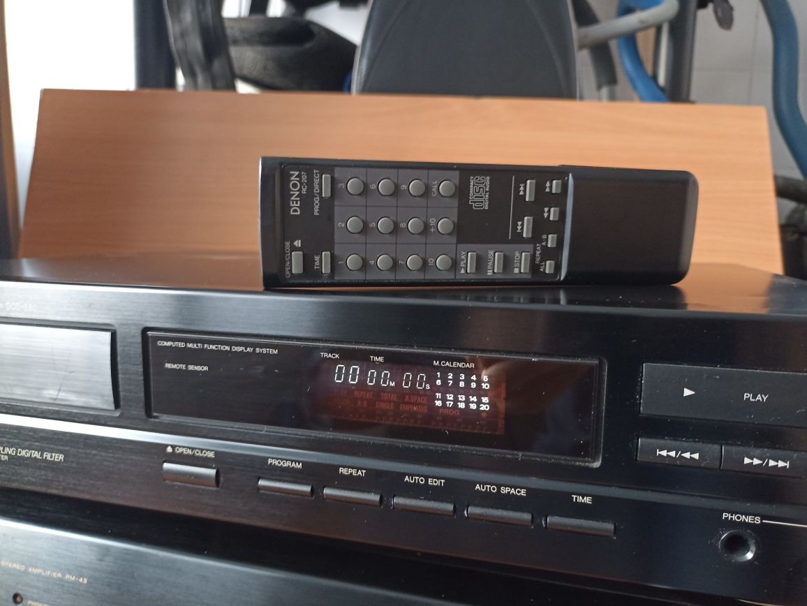 Leitor CD Denon DCD 560
