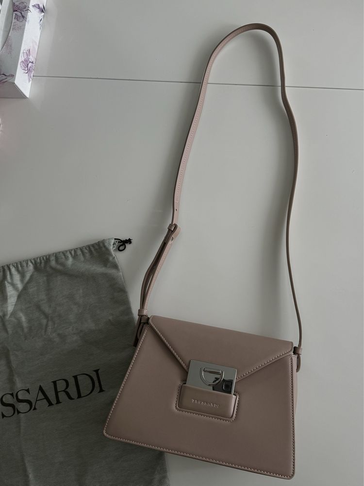 Сумка Trussardi бежевая