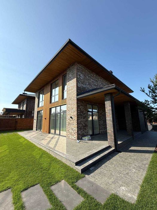 Будинок ЛЮКС з дизайнерським ремонтом 225м на 9,5 сотках, Ходосівка