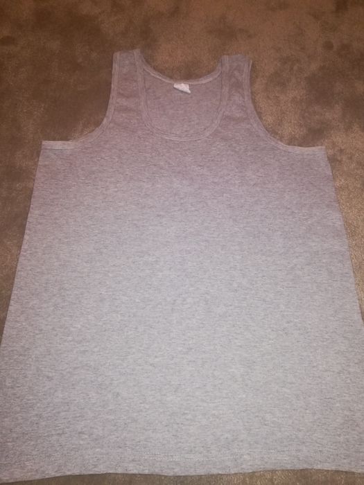 Szary podkoszulek r. L