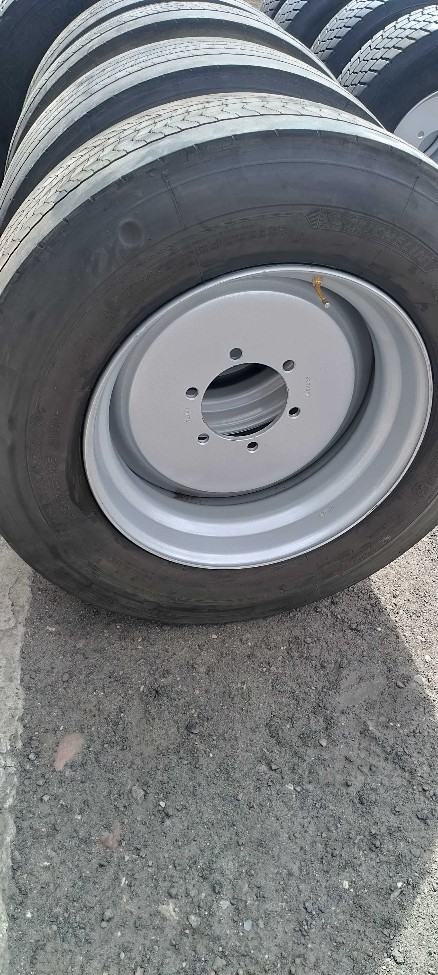 Koła do przyczepy rolniczej 6 śrub, otworów D45, D35