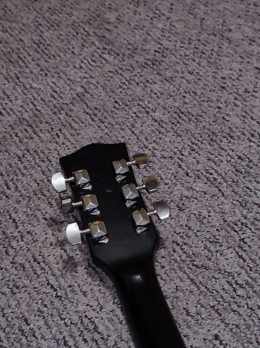 Нова Класична гітара Martin