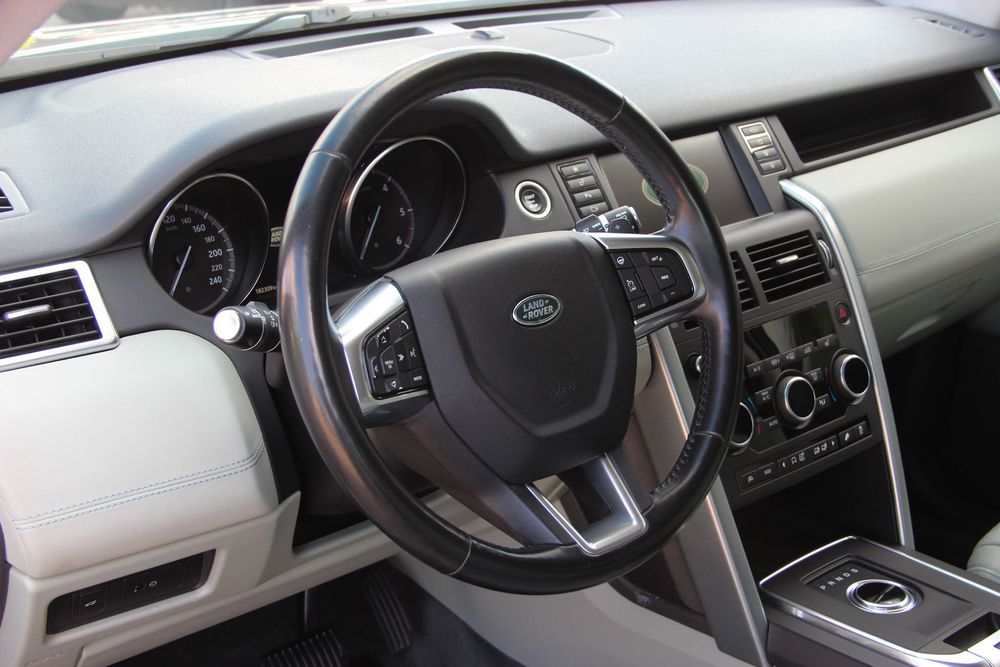 Land Rover Discovery Sport 2017
