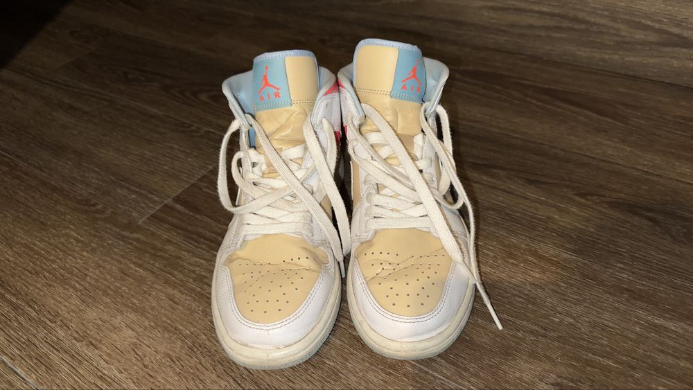 Air Jordan 1 Mid SE оригінал | US 8.5 / EUR 40.5 | Б/в