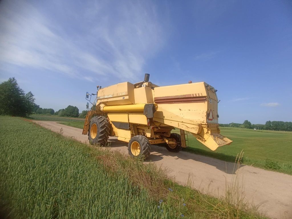 New Holland tx30