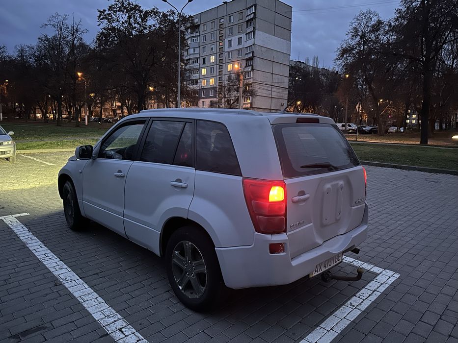 Suzuki vitara 2.0 бензин 2007