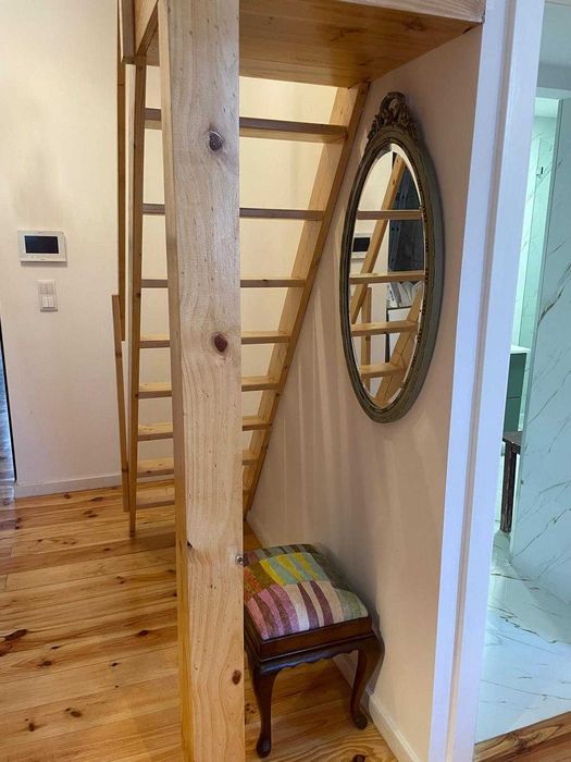 ALUGA-SE ESTÚDIO MEZANINO – PORTO – BAIXA