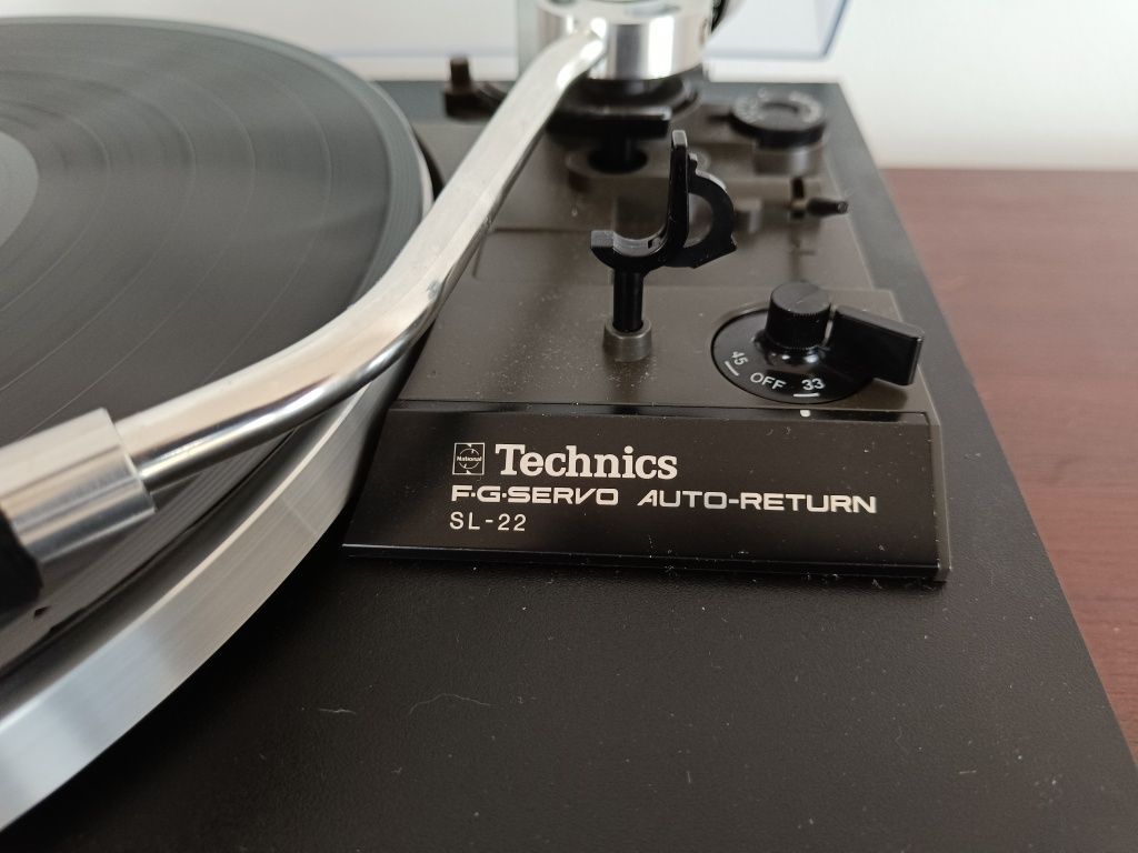 Gramofon Technics sl-22