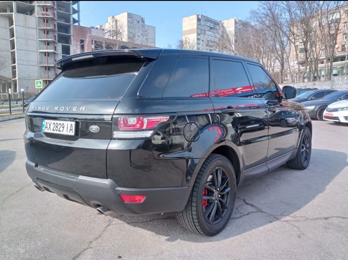 Автомобиль RANGE ROVER