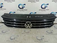 Volkswagen Passat B8 16- Решетка радиатора grill со значком