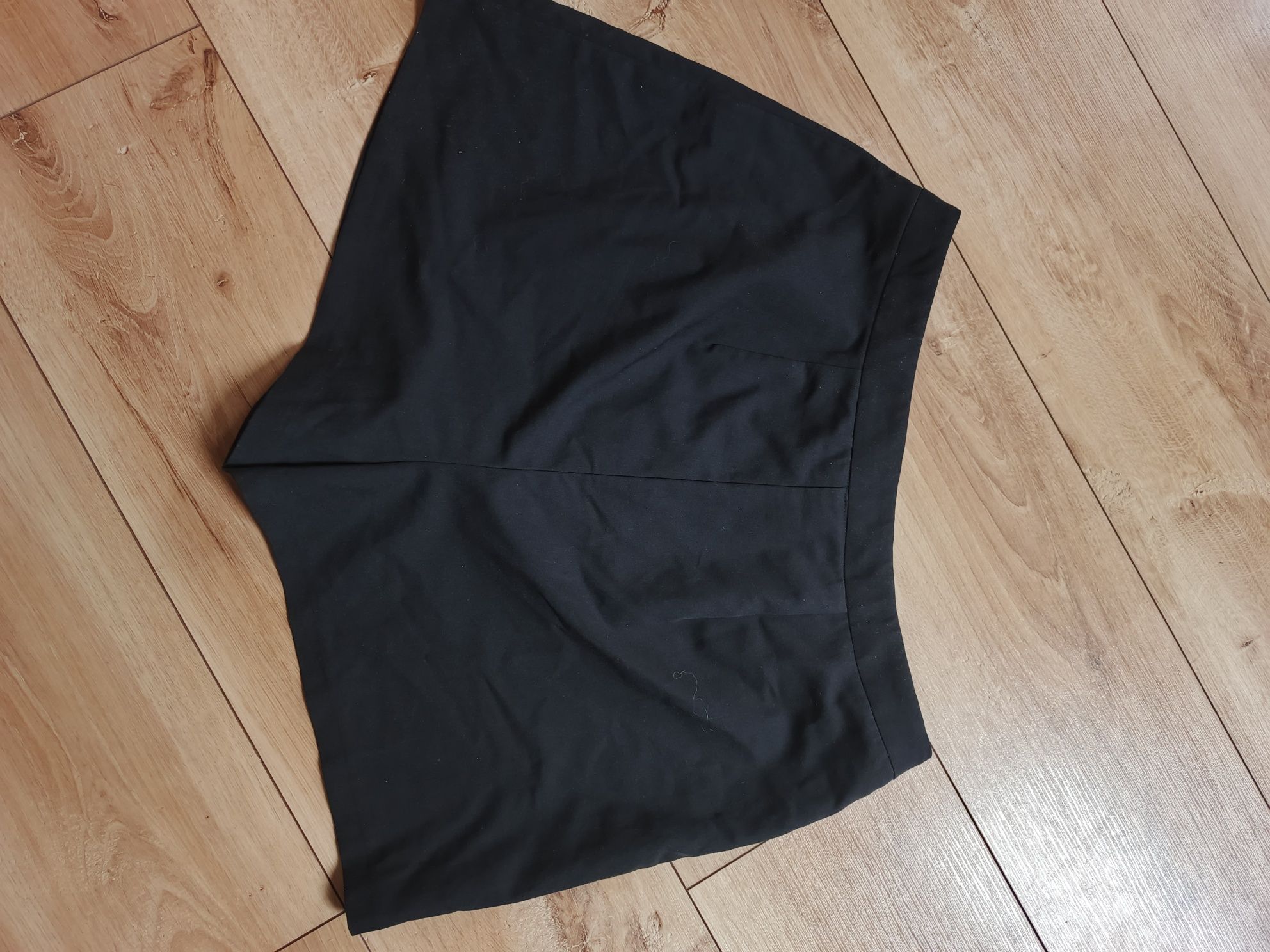 Spodenki ASOS 42