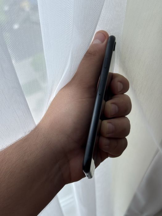 Iphone se 3 , Iphone 2022 , 97% акб , 64 гб , неверлок , Айфон се 3