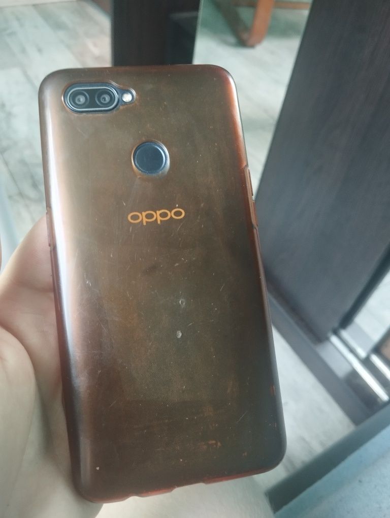 Telefon OPPO A12