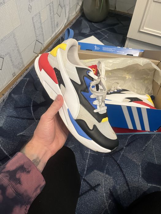 Кросівки адидас легки та максимально зручні