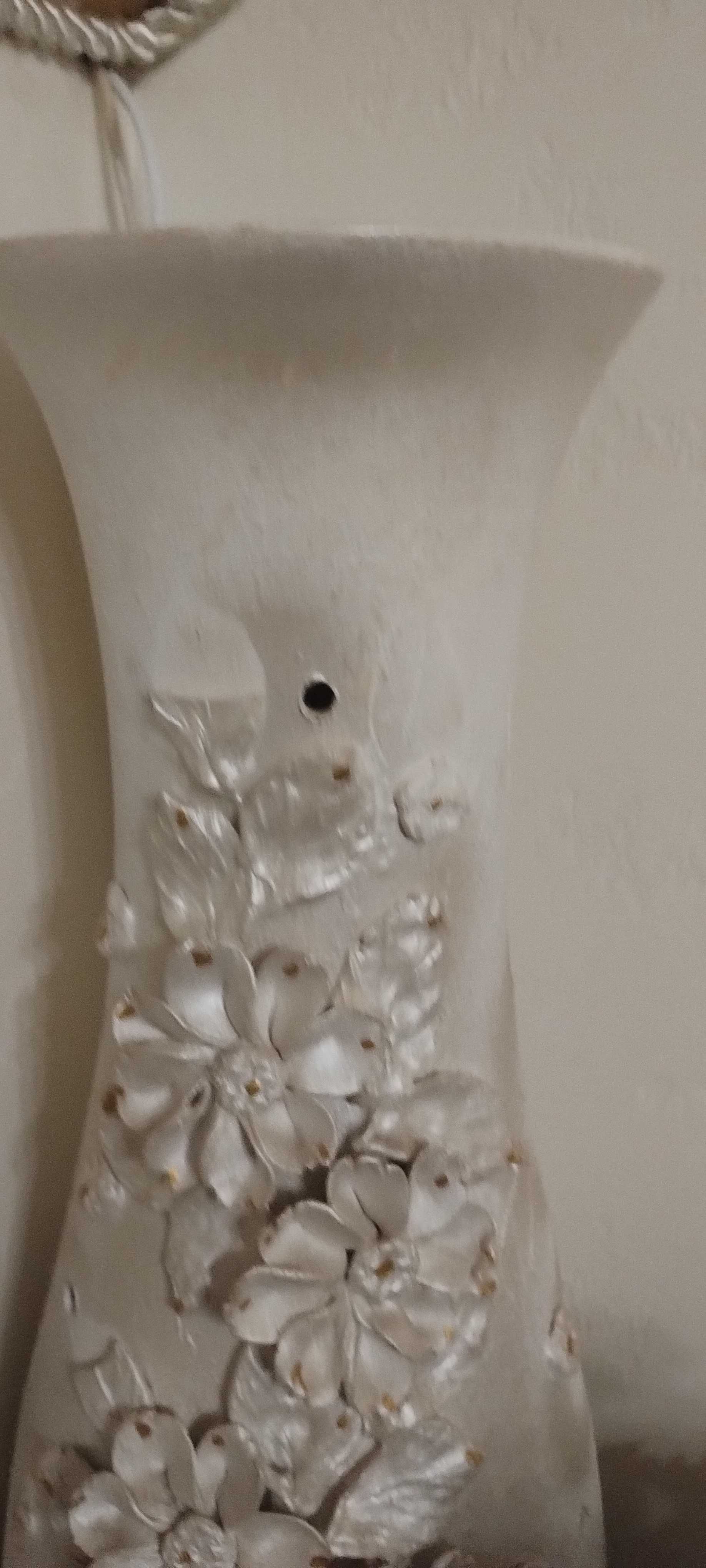 Керамічна ваза «Румба». Не містить шкідливих матеріалів.
