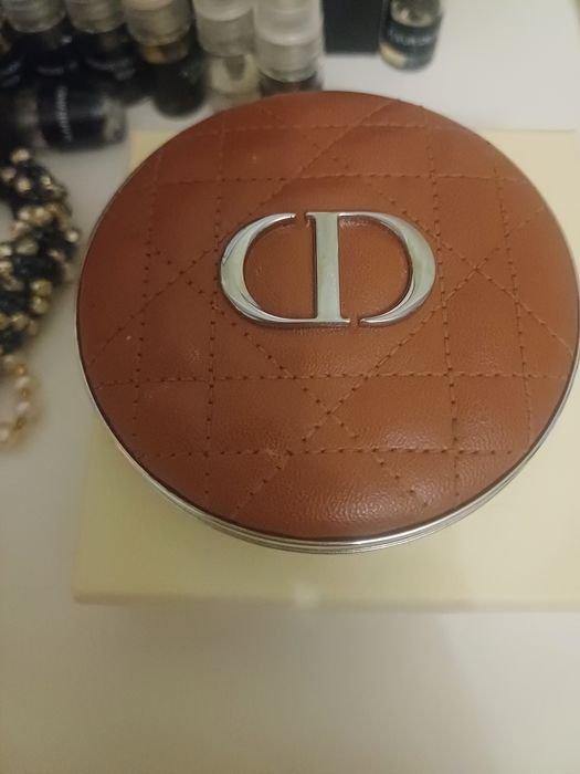 Dior forever bronzer  matowy  04