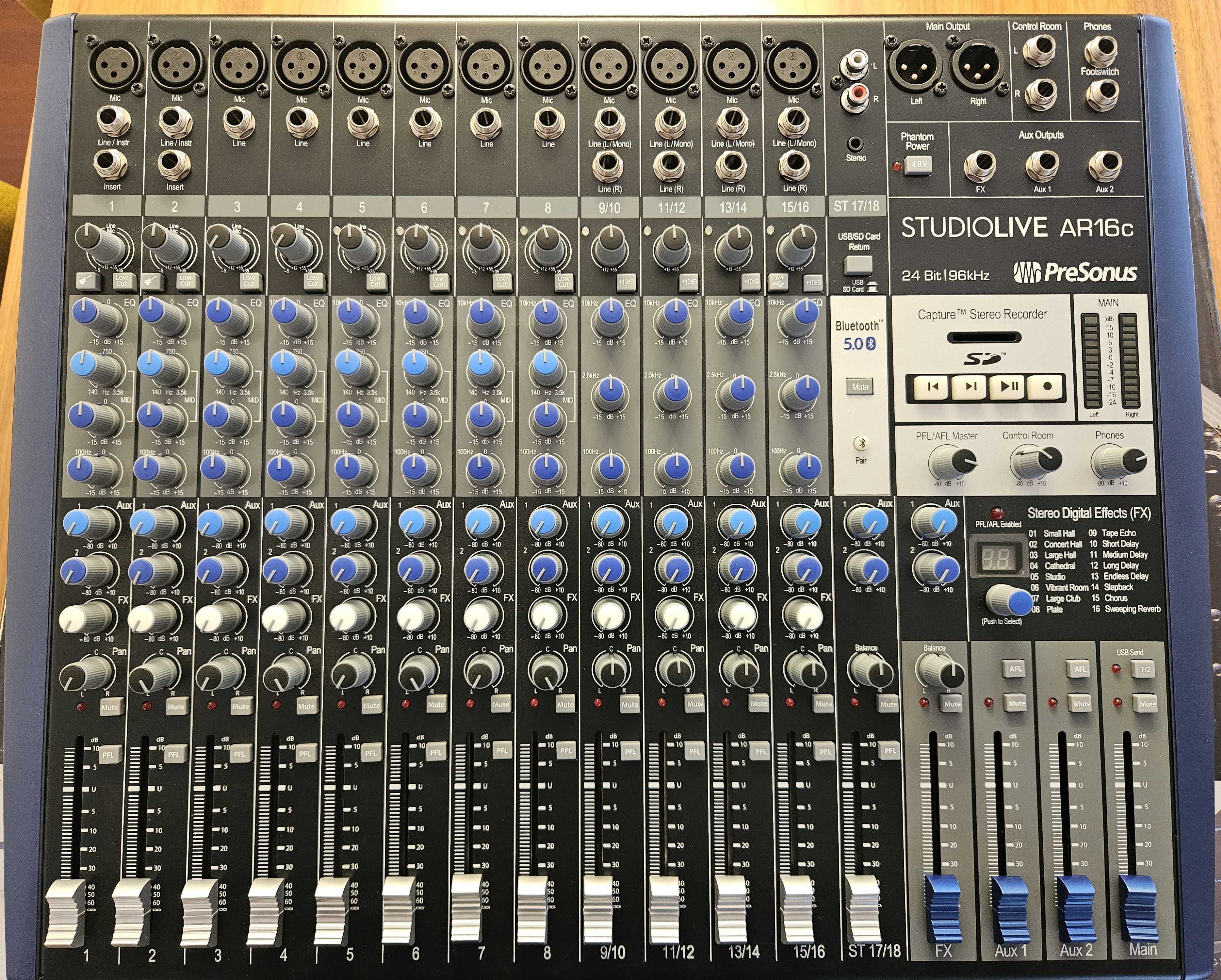 Presonus StudioLive AR16c Mixer 18 canais e interface áudio USB