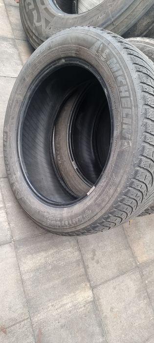 Зимова гума Michelin 235/55/r19