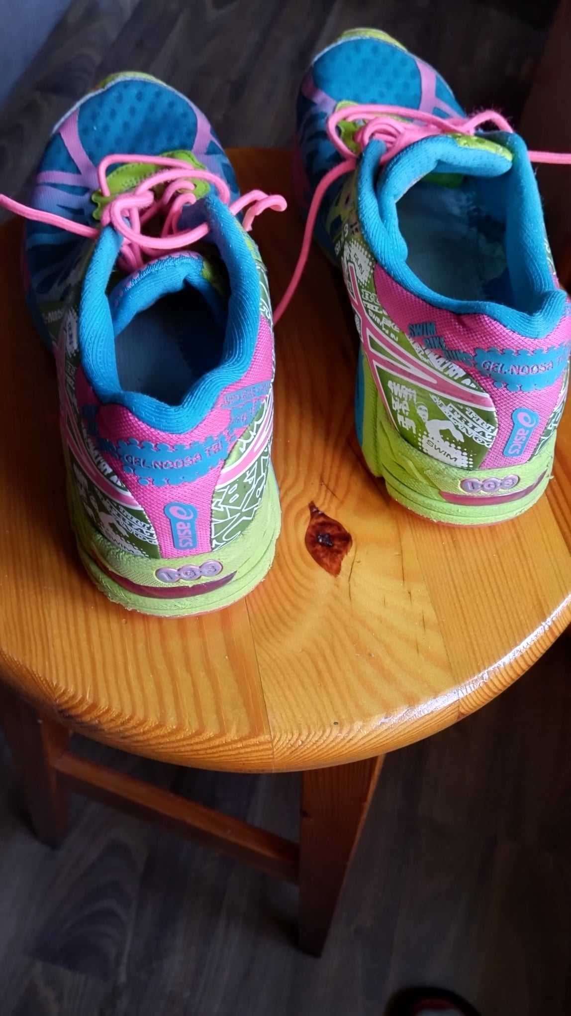 Buty Damskie Asics Gel-Noosa Tri9