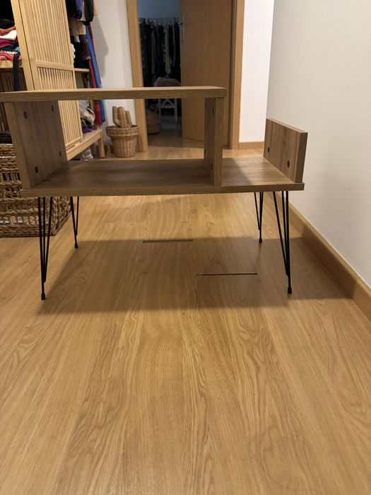 Vendo móvel especialmente pensado para amantes de vinil,