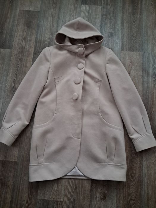 Жіноче пальто осінь-весна