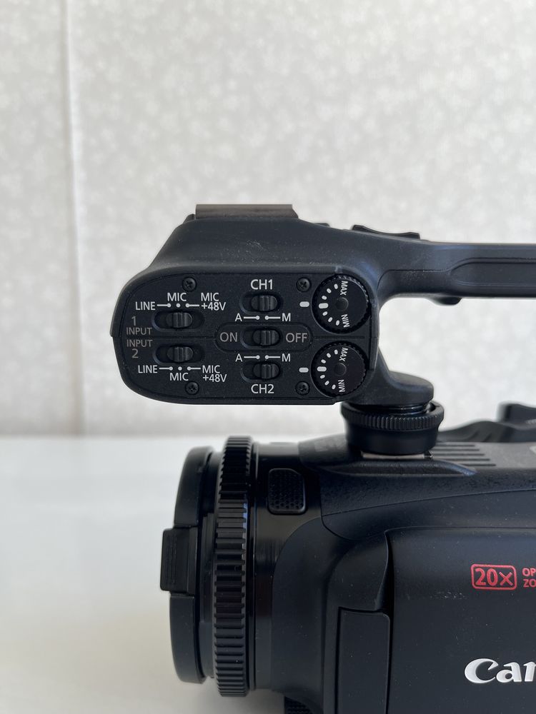 Canon XA30 проф видеокамера кенон камера (+ 2 карты памяти в подарок)