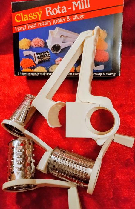 Ręczna tarka i krajalnica obrotowa. Rota-mill