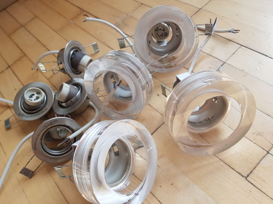 8 x oprawka sufitowa 4 x szklana oprawka led