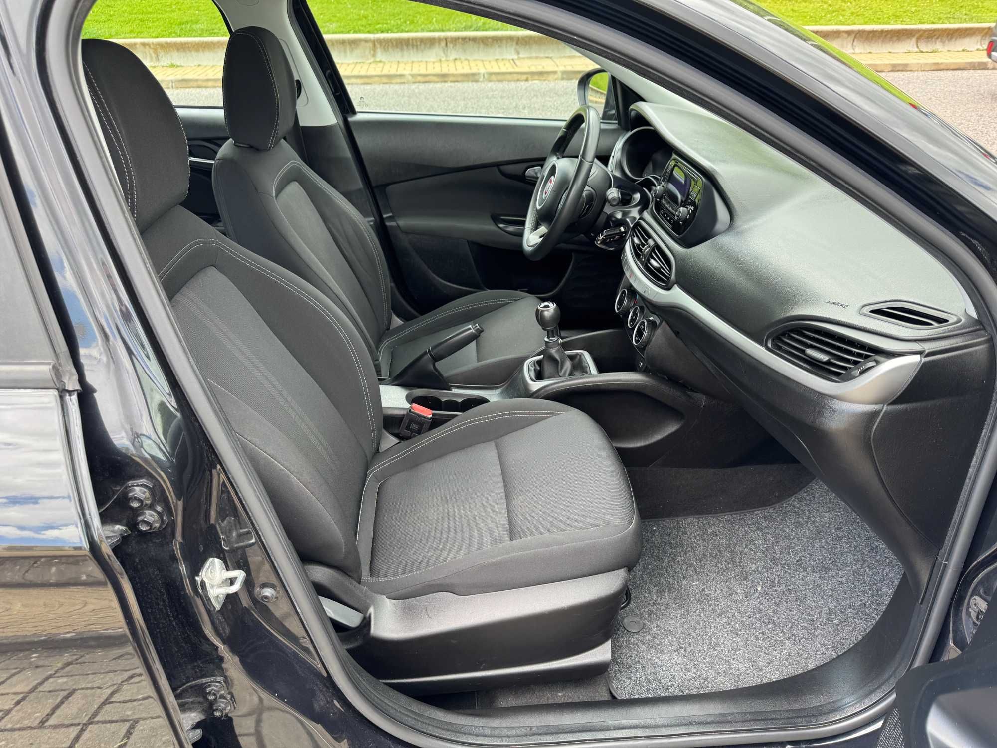 Fiat Tipo Station Wagon 1.4 Turbo Lounge GPL