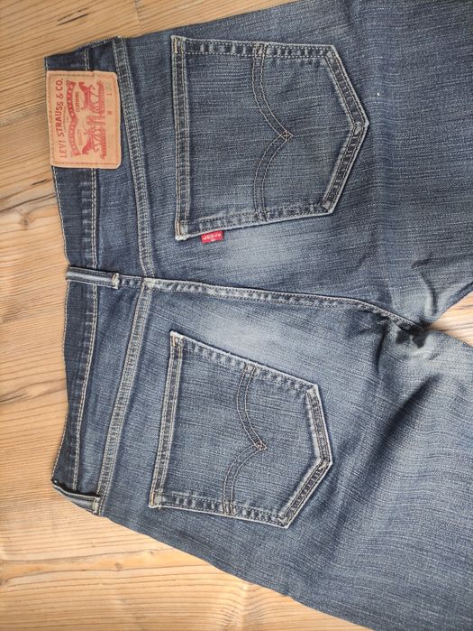 Długie spodnie rurki Levi's rozmiar L