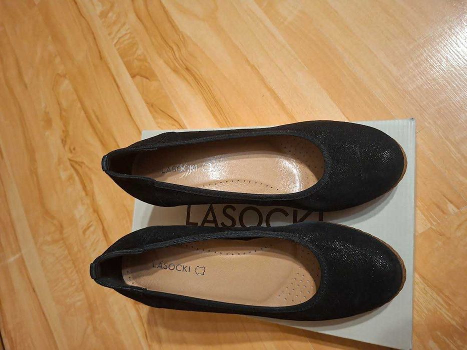 Skórzane czółenka Lasocki, rozm. 37, wygodne