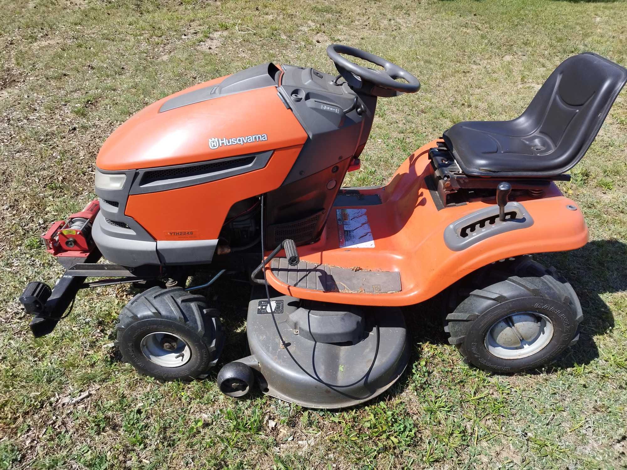 Traktorek Husqvarna Automat YTH2246 22km