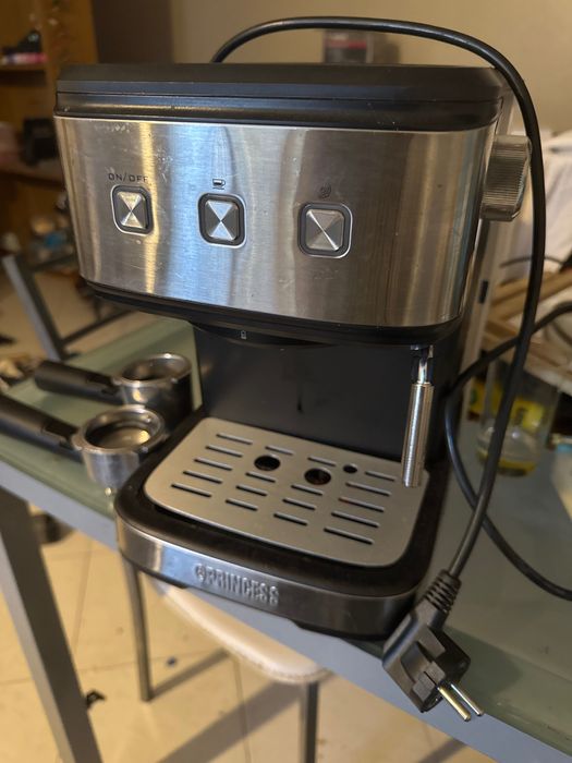 Máquina de café  ainda disponível
