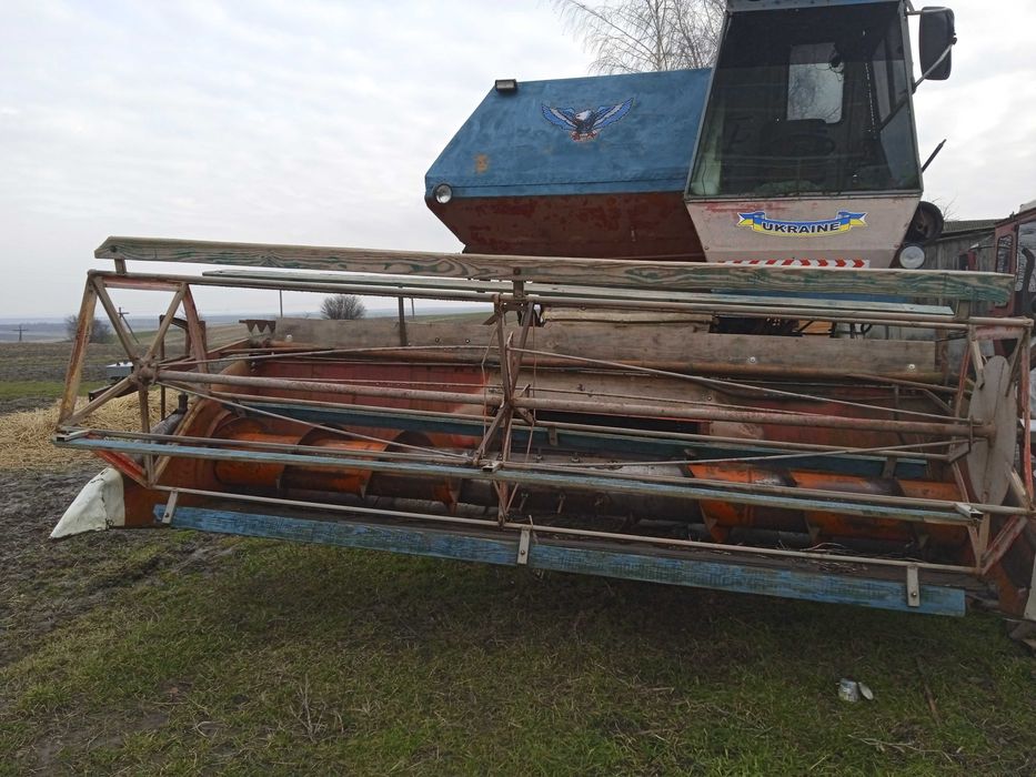 Комбайн Нива СК5 по запчастинах