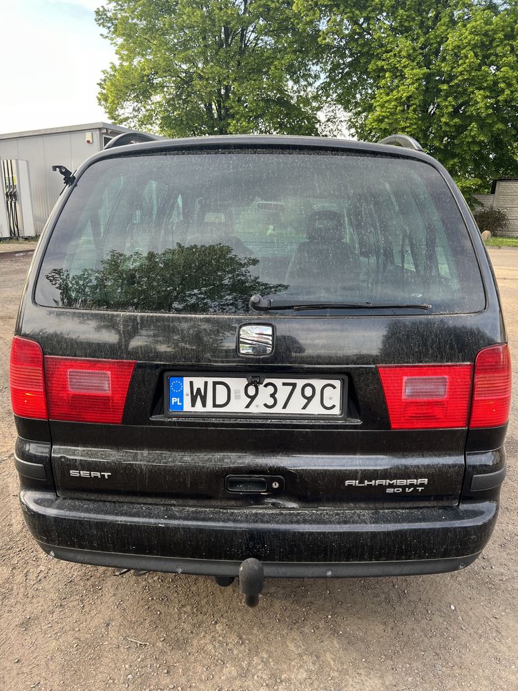 Seat Alhambra 1.8T 2002r uszkodzony