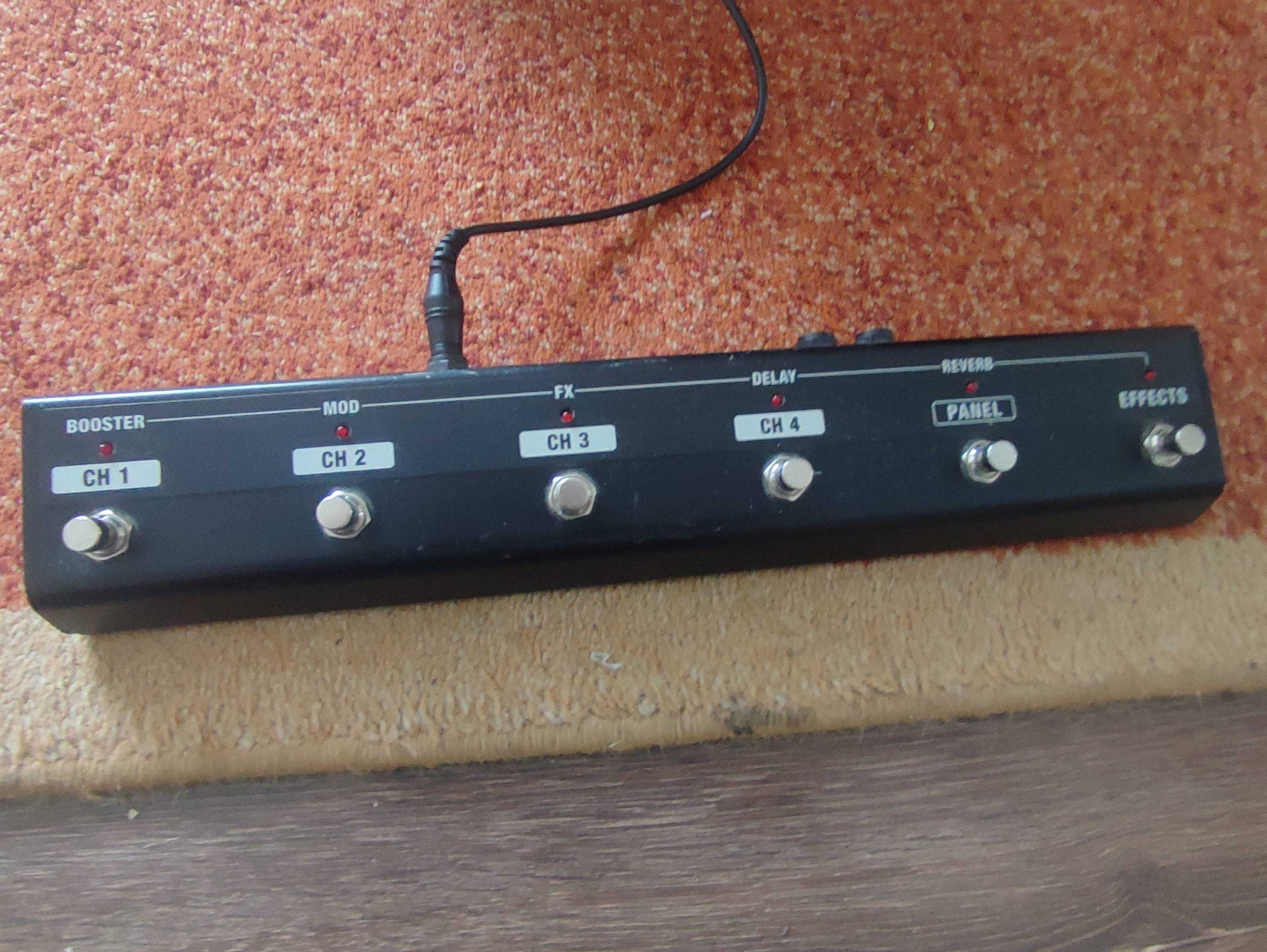 Boss Katana 100 Mk2 + Footswitch GA-FC + Pokrowiec