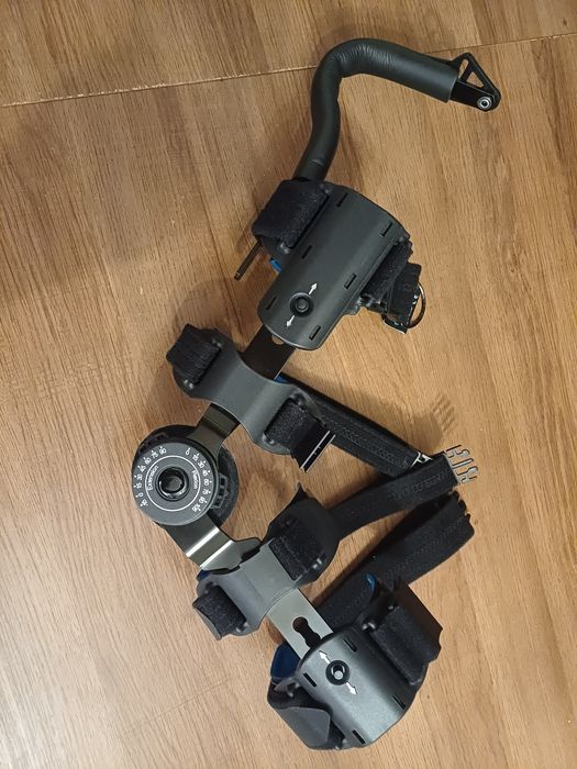 Zegarową orteza stawu łokciowego lewa