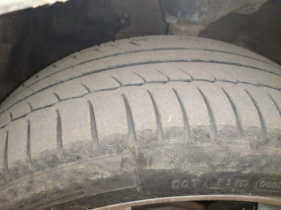 Продам автошини б/в