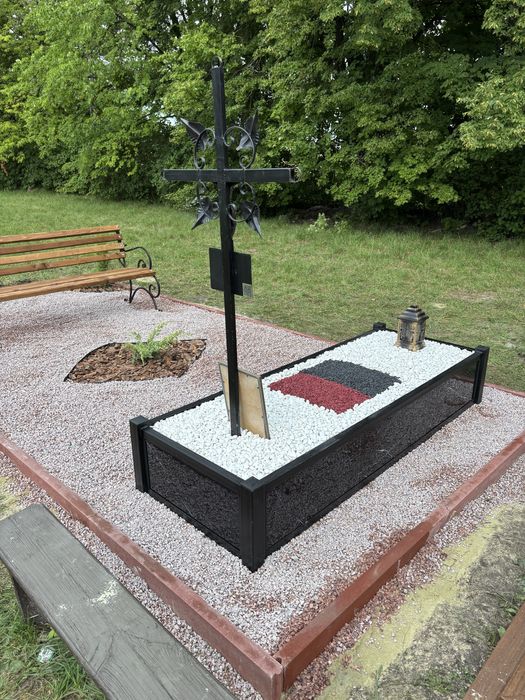 Надмогильник/гробівець/надгробок/ бордюр/поребрики/лавка/благоустрій