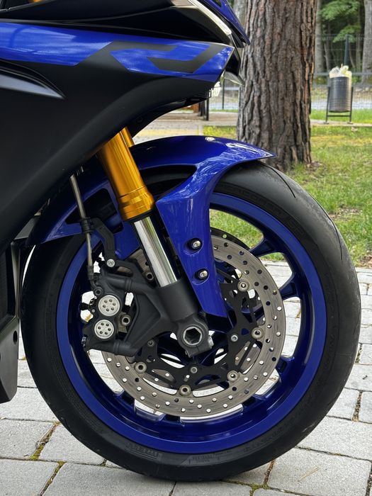 Yamaha YZF-R1 2019 року Akrapovic